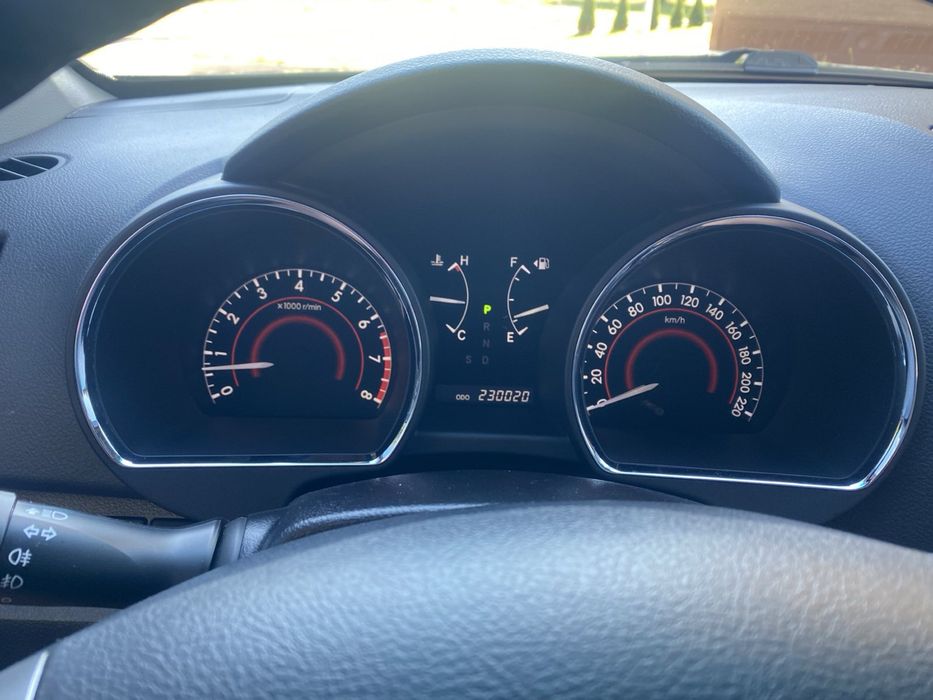 Продам Toyota Highlander