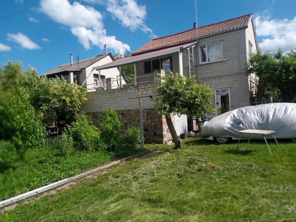 Пилипча.Продаж будинку з краєвидом на річку.