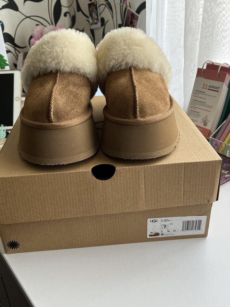 UGG W FUNKETTE Оригінал р.38 ( USA 7) на 24-24,5см
