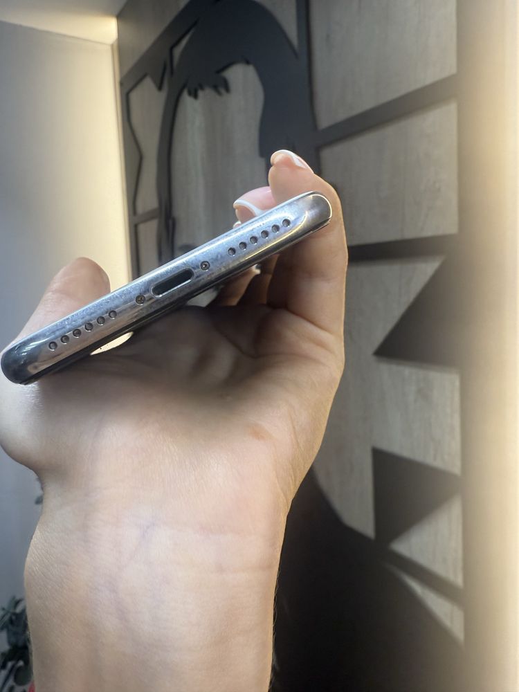 IPHONE X 256 Silver Neverlock Костюшка,5 igrand