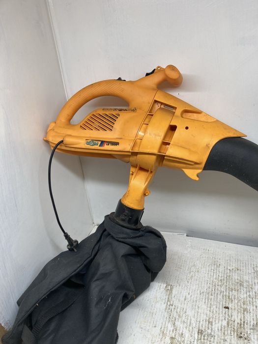 Elektryczny odkurzacz do liści Fleurelle LS 1500