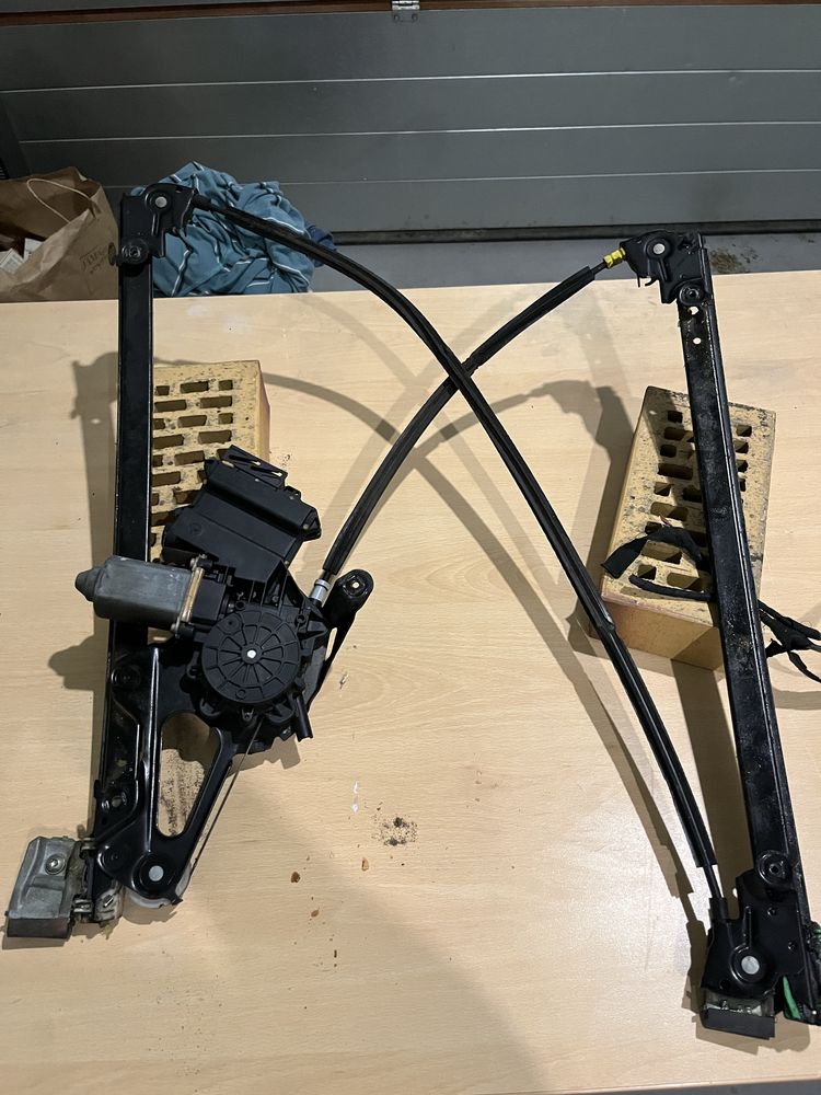 Mechanizm podnosnik szyby strona kierowcy sharn