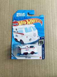 Hot Wheels Hello Kitty Kool Kombi VW Volkswagen screen time film hk