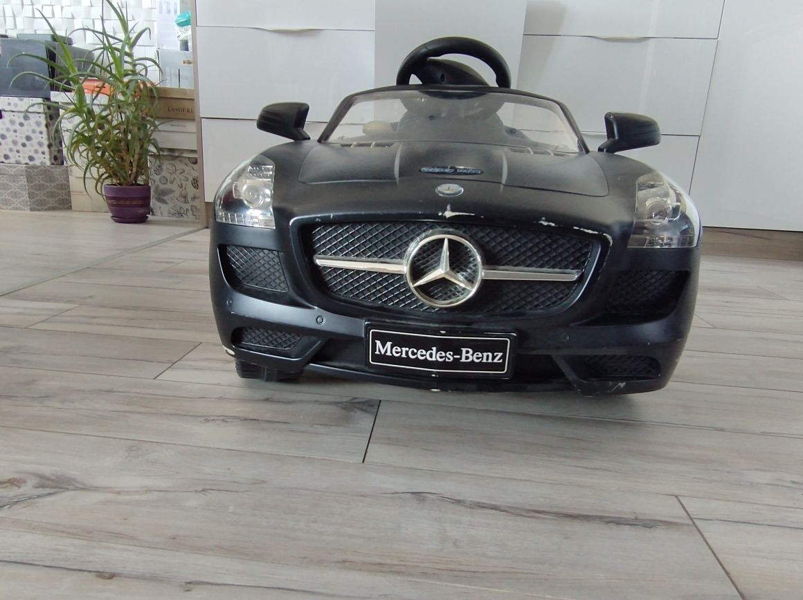 Auto na akumulator Mercedes Benz