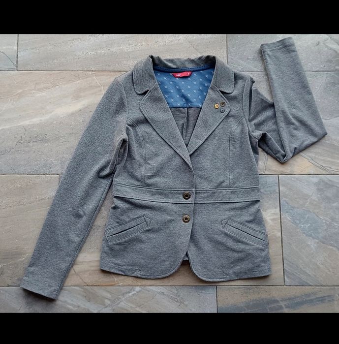 M S biust 46x2 Esprit żakiet dresowy przypinki na klapie kolnierza