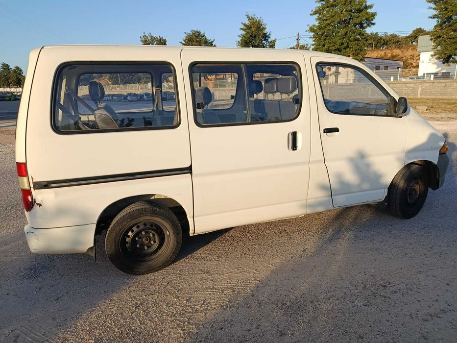 Vendo TOYOTA HIACE IV 2.4 D de 1997