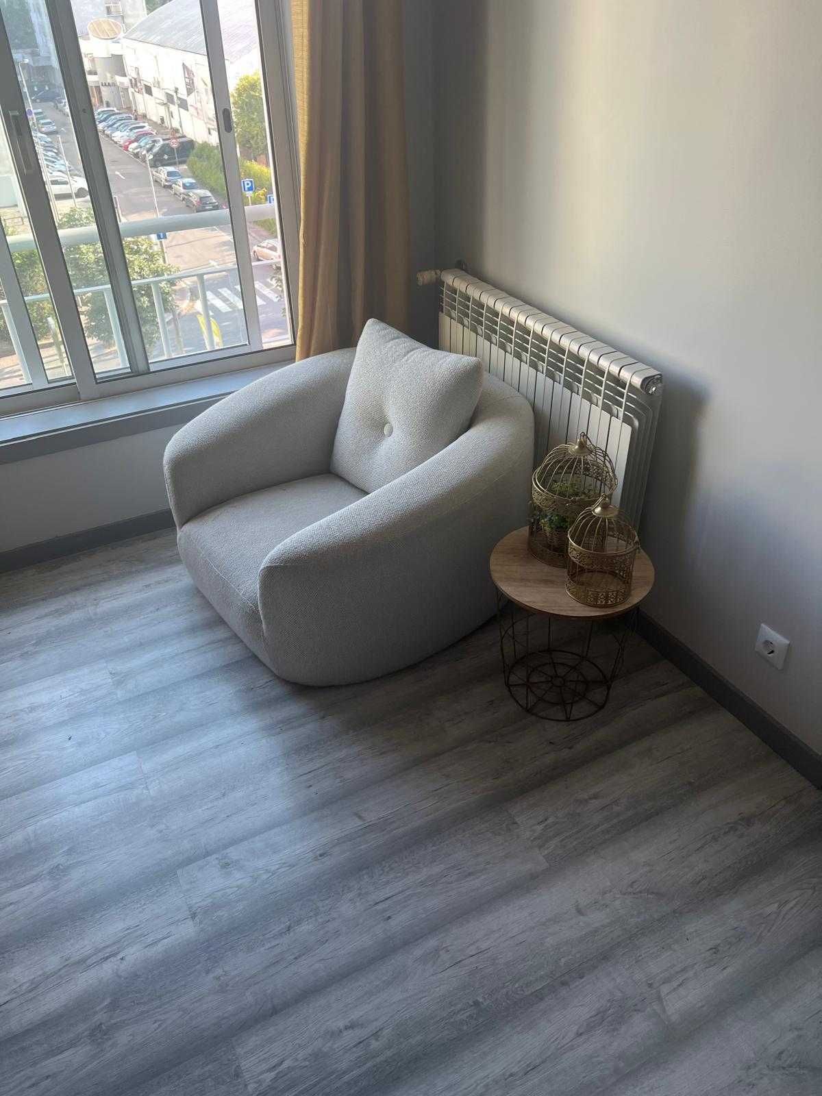 Sofá 1 lugar Beje