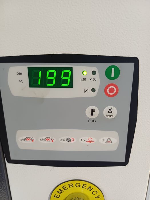 Kompresor śrubowy 5,5 kw Zbiornik 270l