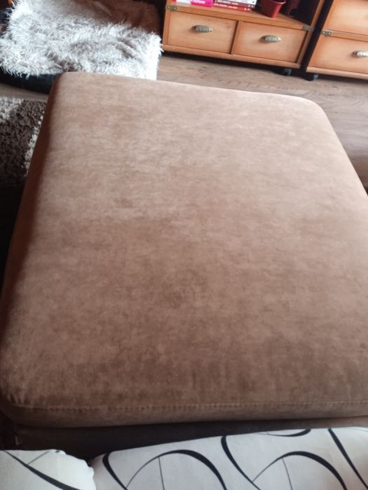 Puf welurowy otwierany ze skrzynią rezerwacja