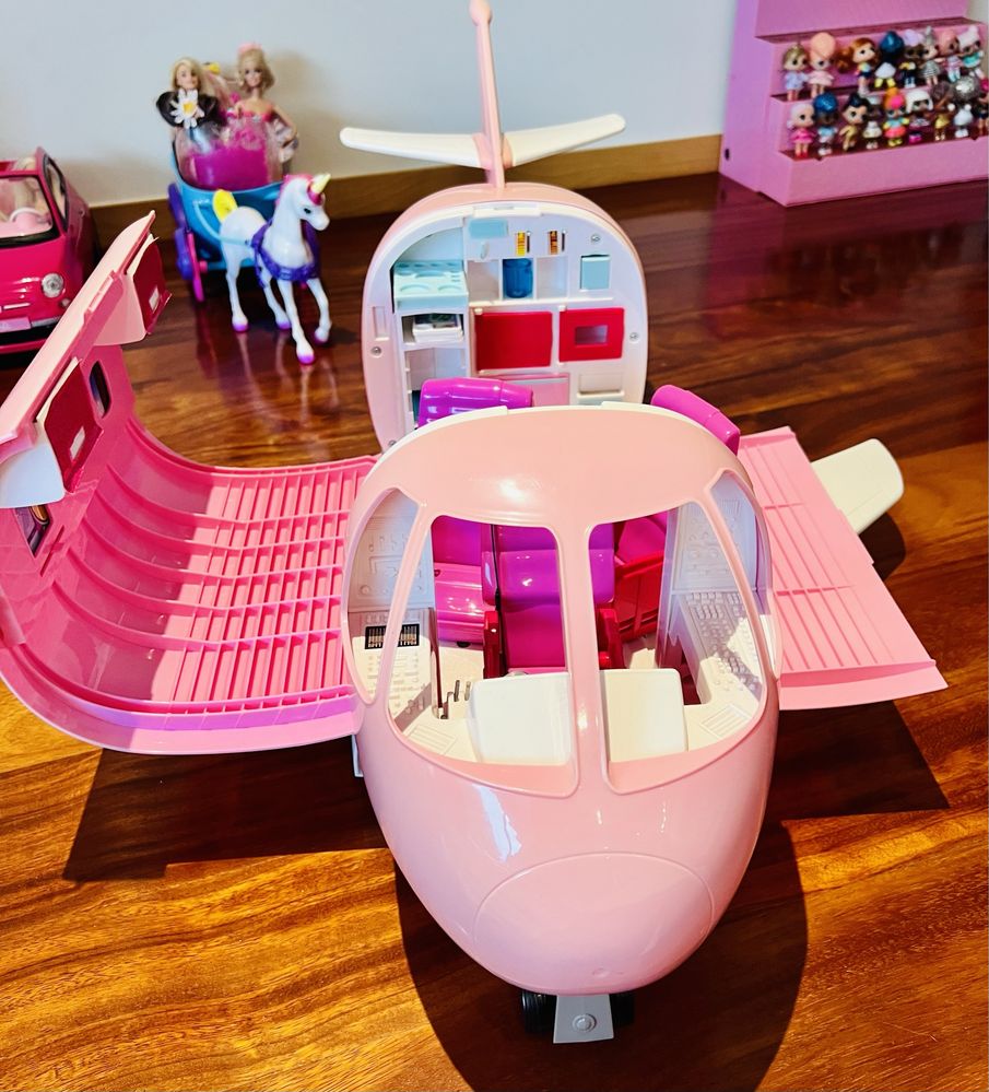 Avião da barbie equipado