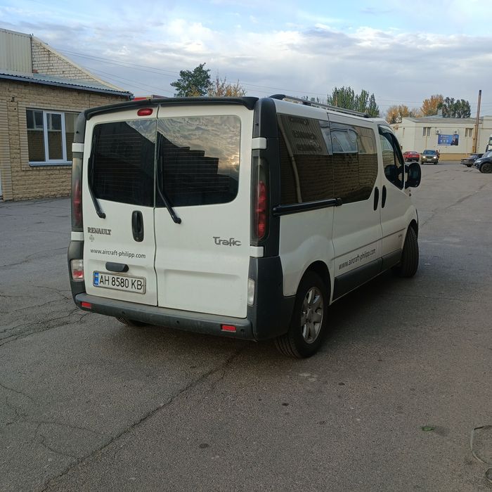 Renault Traffic 2.0 Г/Б