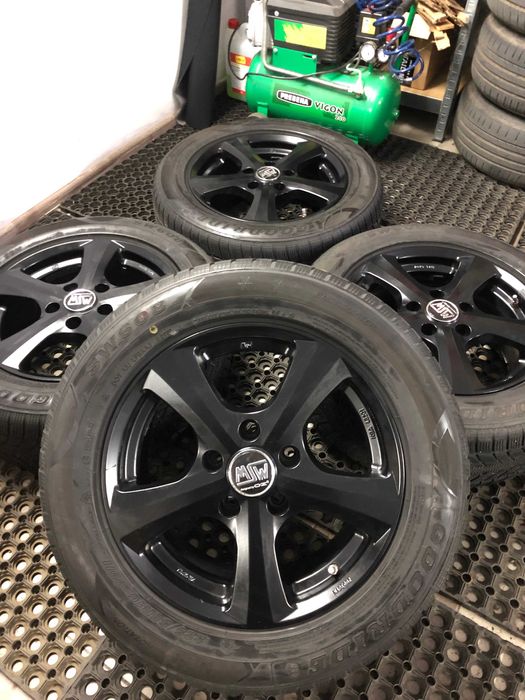 Felgi aluminiowe + opony zimowe 225/55/16 5x112 czarne + czujniki