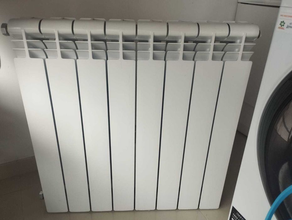 Radiador 65×67
5 radiadores em bom estado de conservação