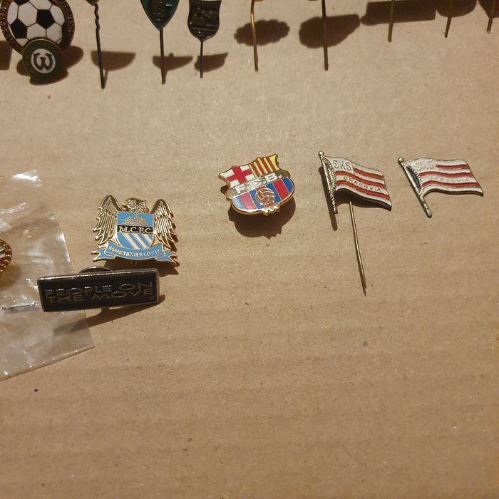 Komplet odznak piłkarskich