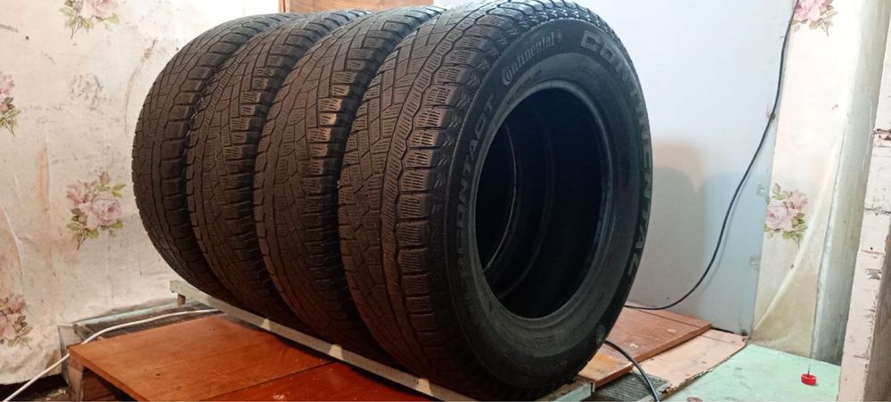 225/70.R16 комплект continental