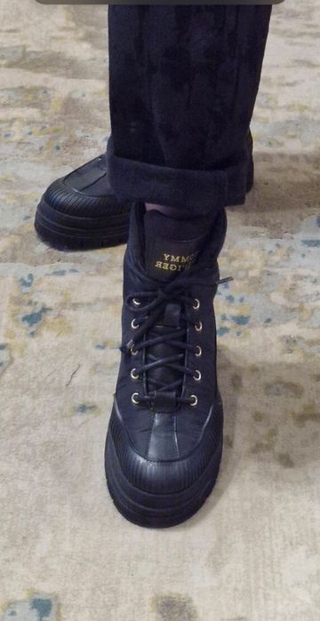 Жіночі черевики Tommy Hilfiger.