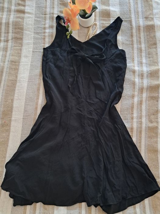 Vestido.  Mint velvet.