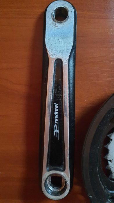 Шатуни Shimano ProWheel 175 мм кількість зубів на зірках 42-32-22