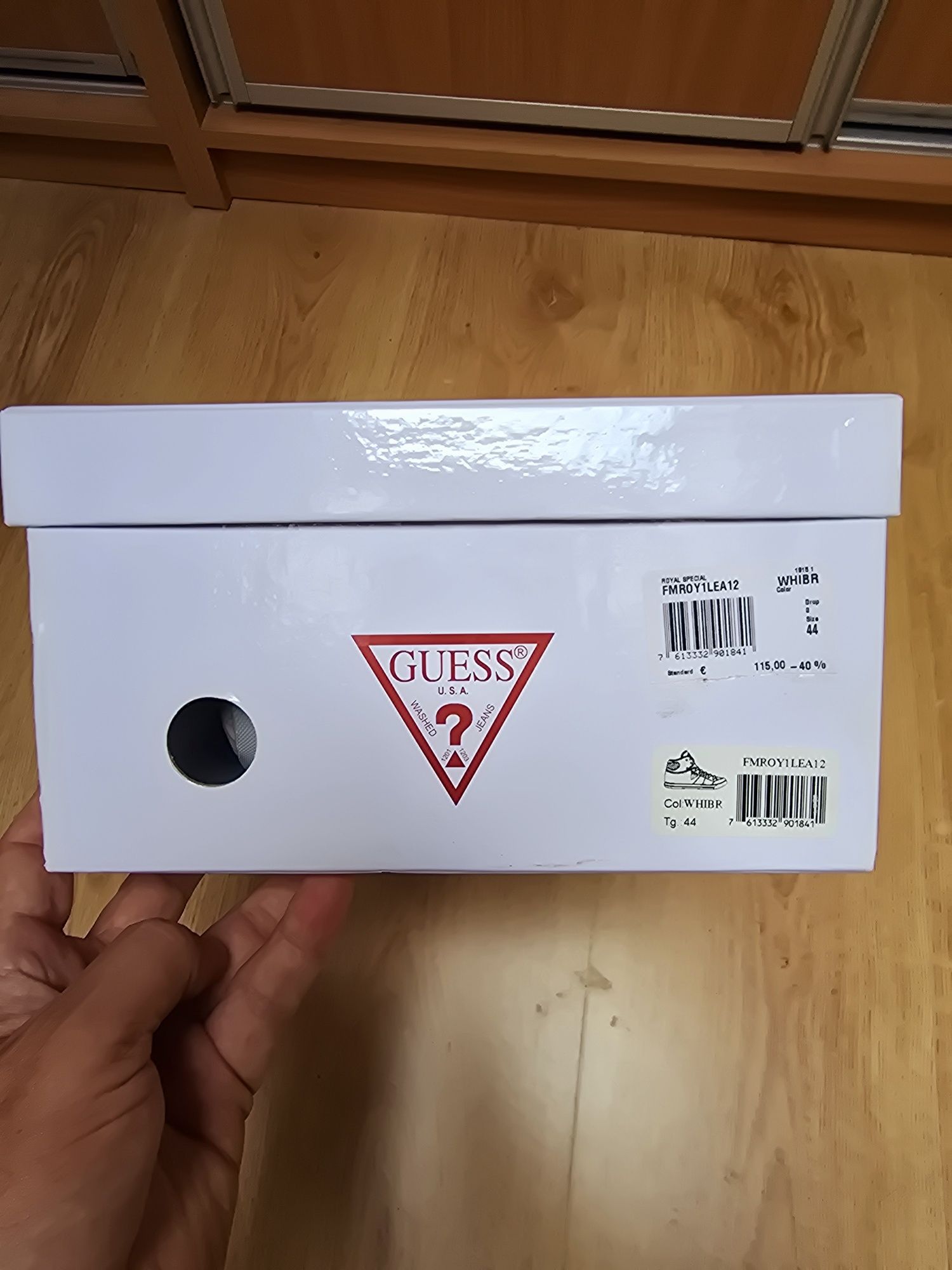Ténis GUESS N.44
