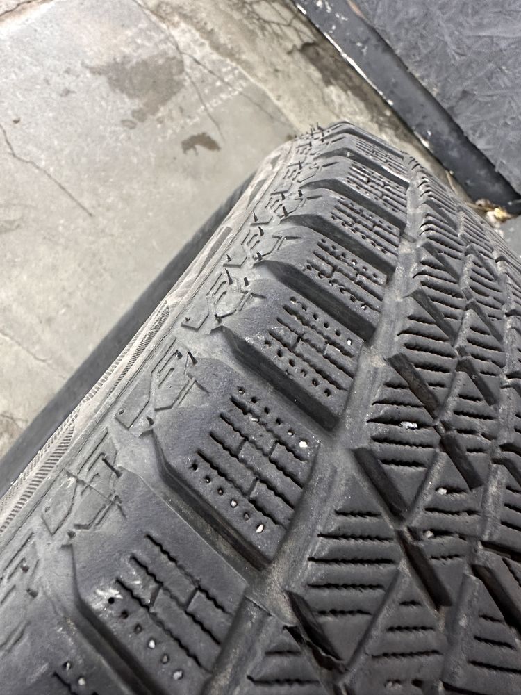 Продам Шини 205/60 r16