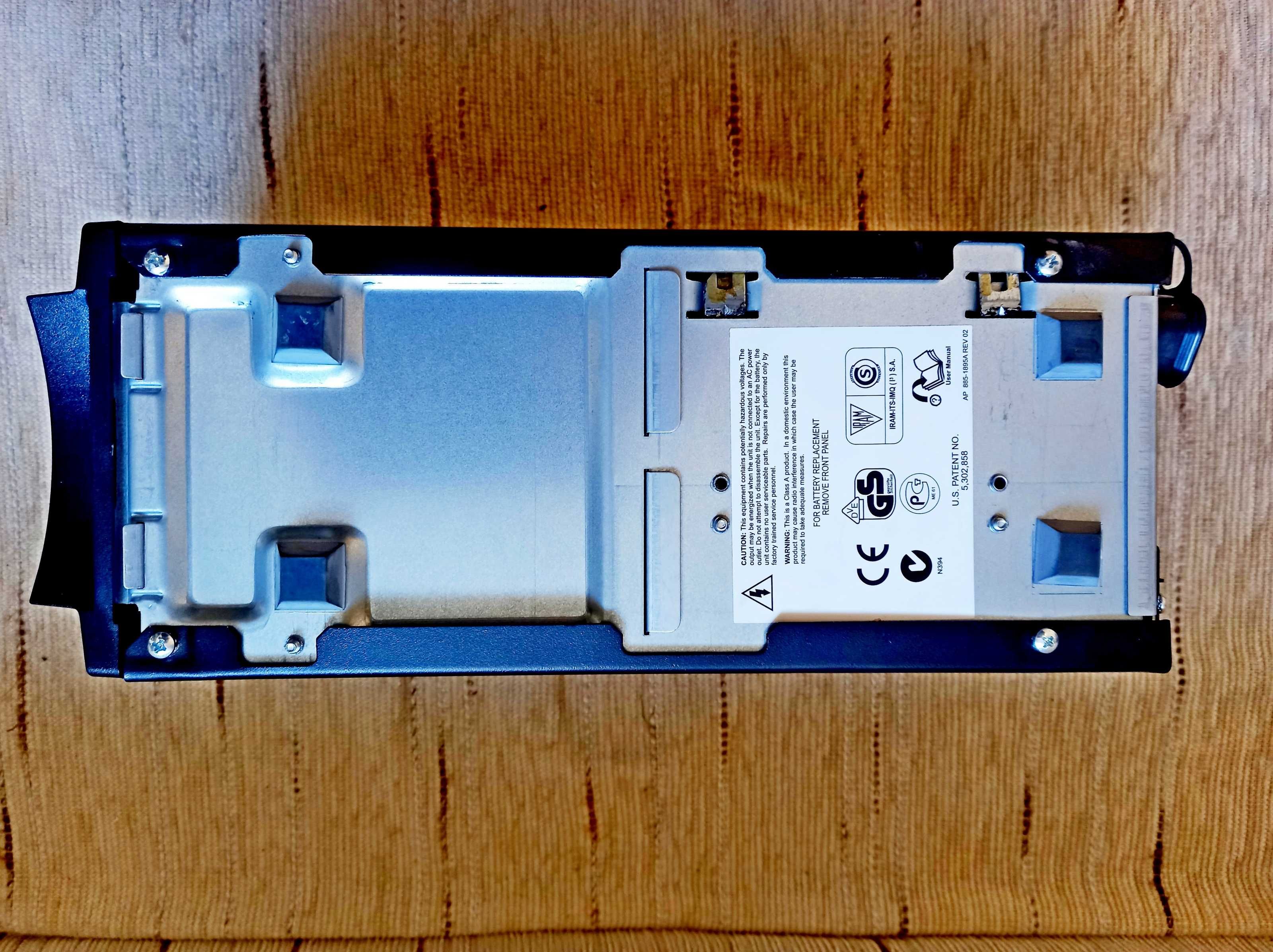 UPS 750VA APC чистый синус линейно- интерактивный
