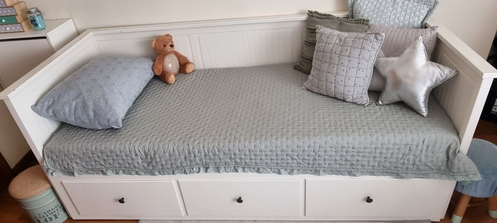 Cama HEMNES 200x80 cm.