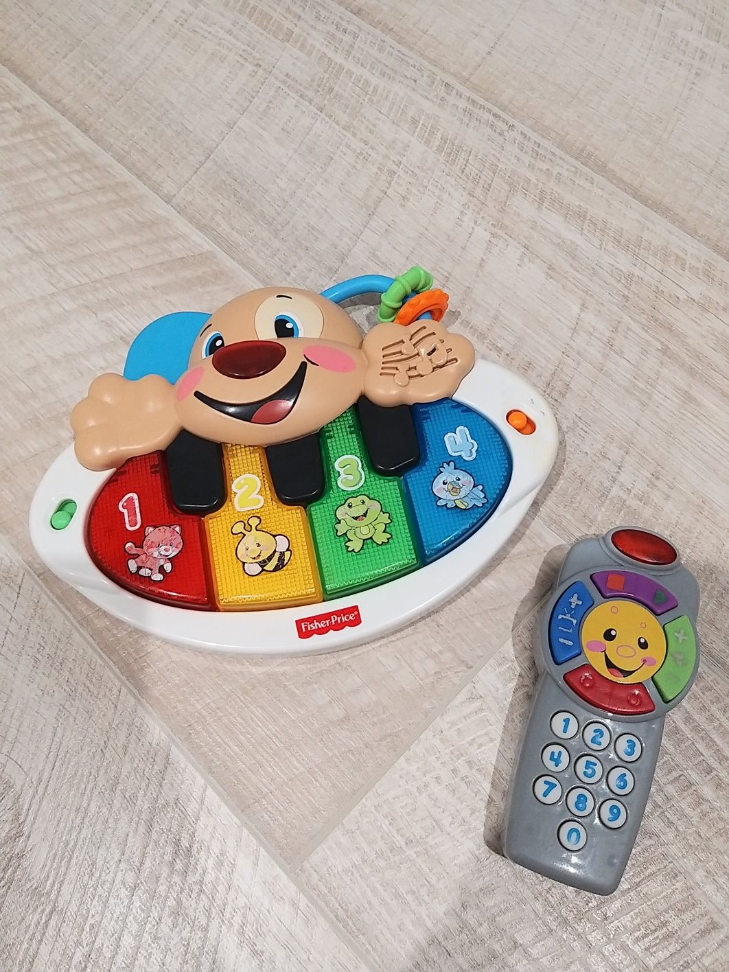 Пианино Умный щенок и Умный пульт от Fisher Price