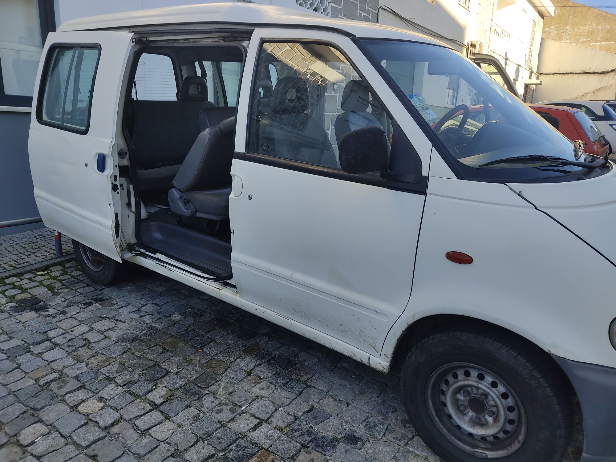 Nissan vanete 9 lugares