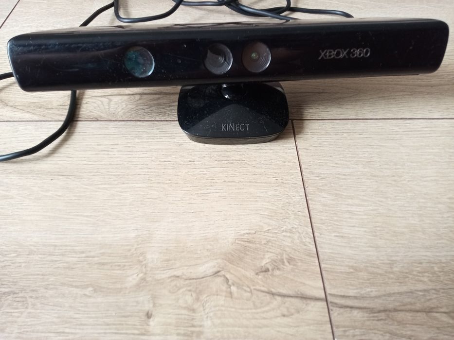 Xbox 360 z Padem i kinectem