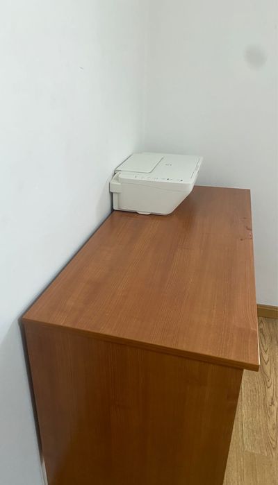 Mesa secretaria.