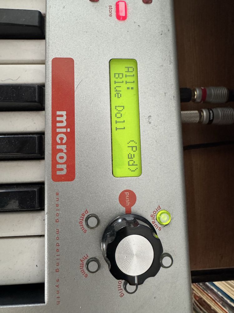 Klasyczny już syntezator Alesis Micron