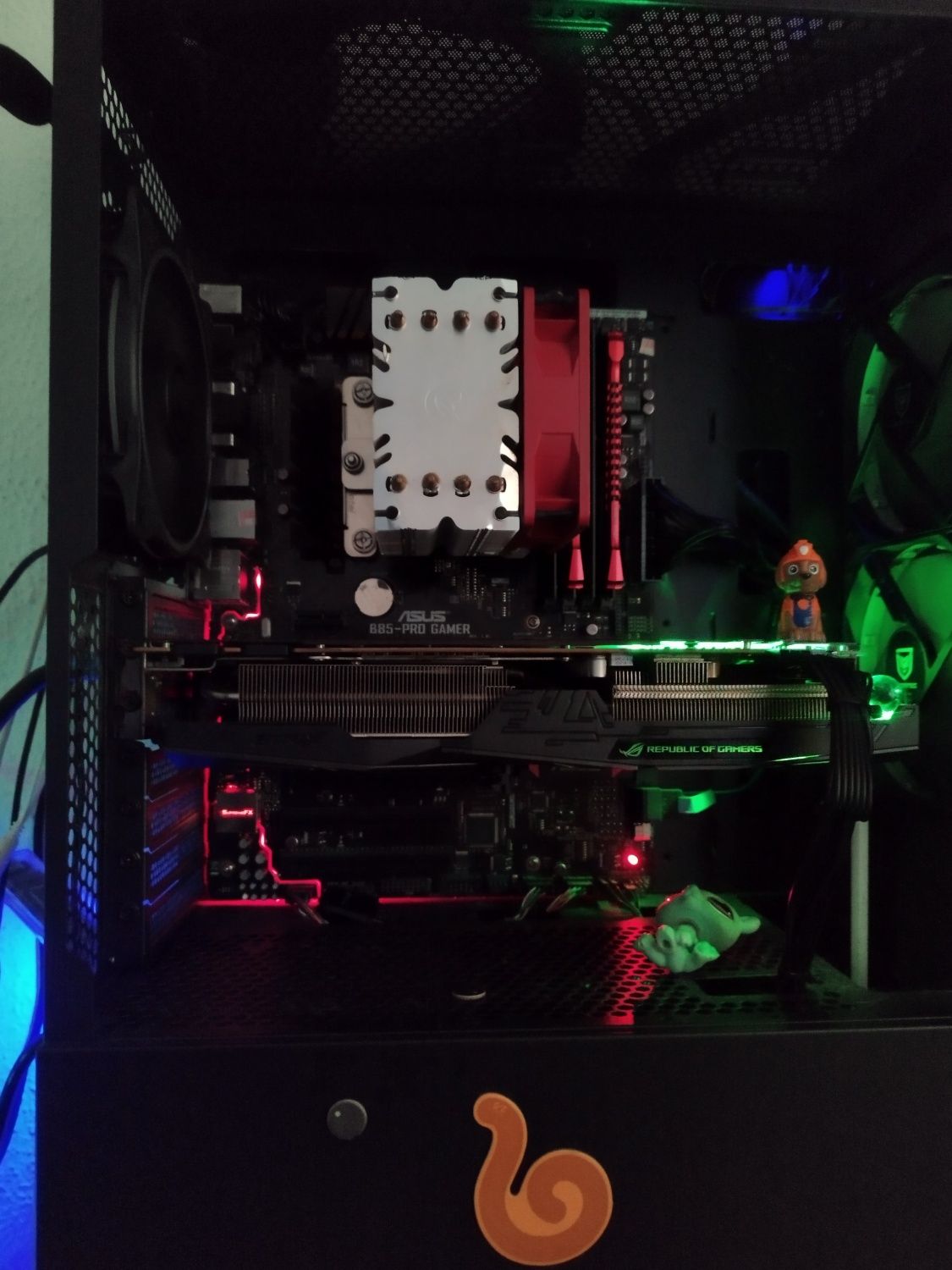 ASUS B85 Pro Gamer + I7 4770 + 32G Ram
