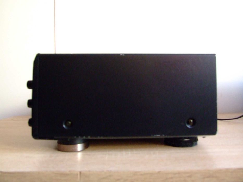 Sony STR-DE135 .