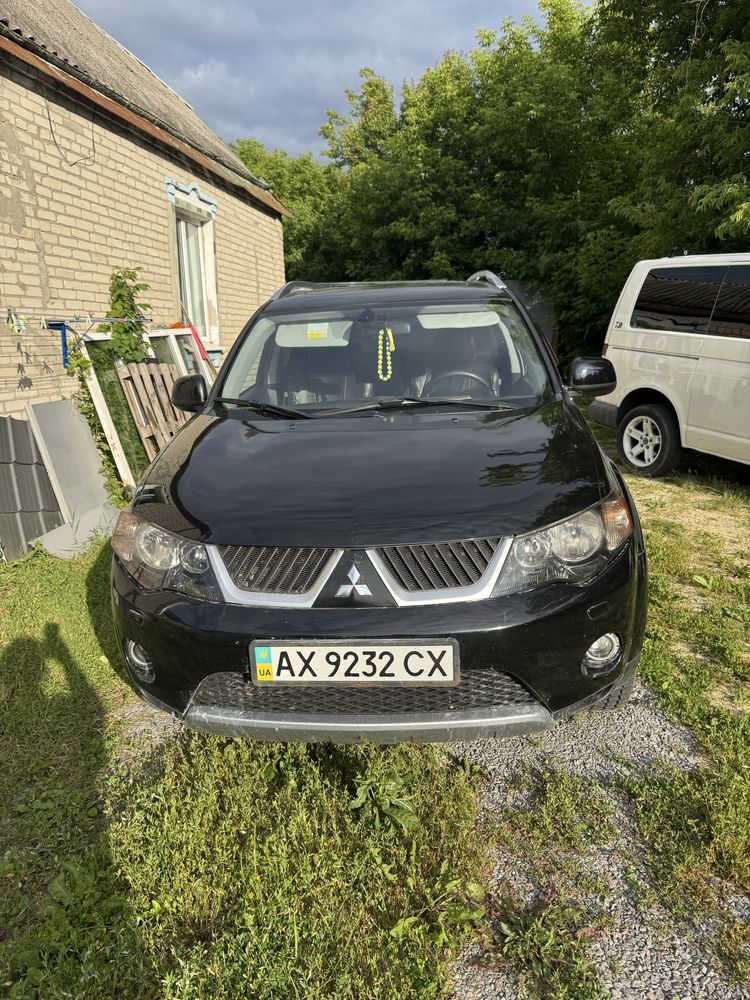 Продам Mitsubishi Outlander XL 2008