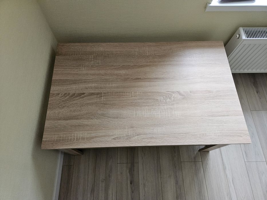 Журнальний столик