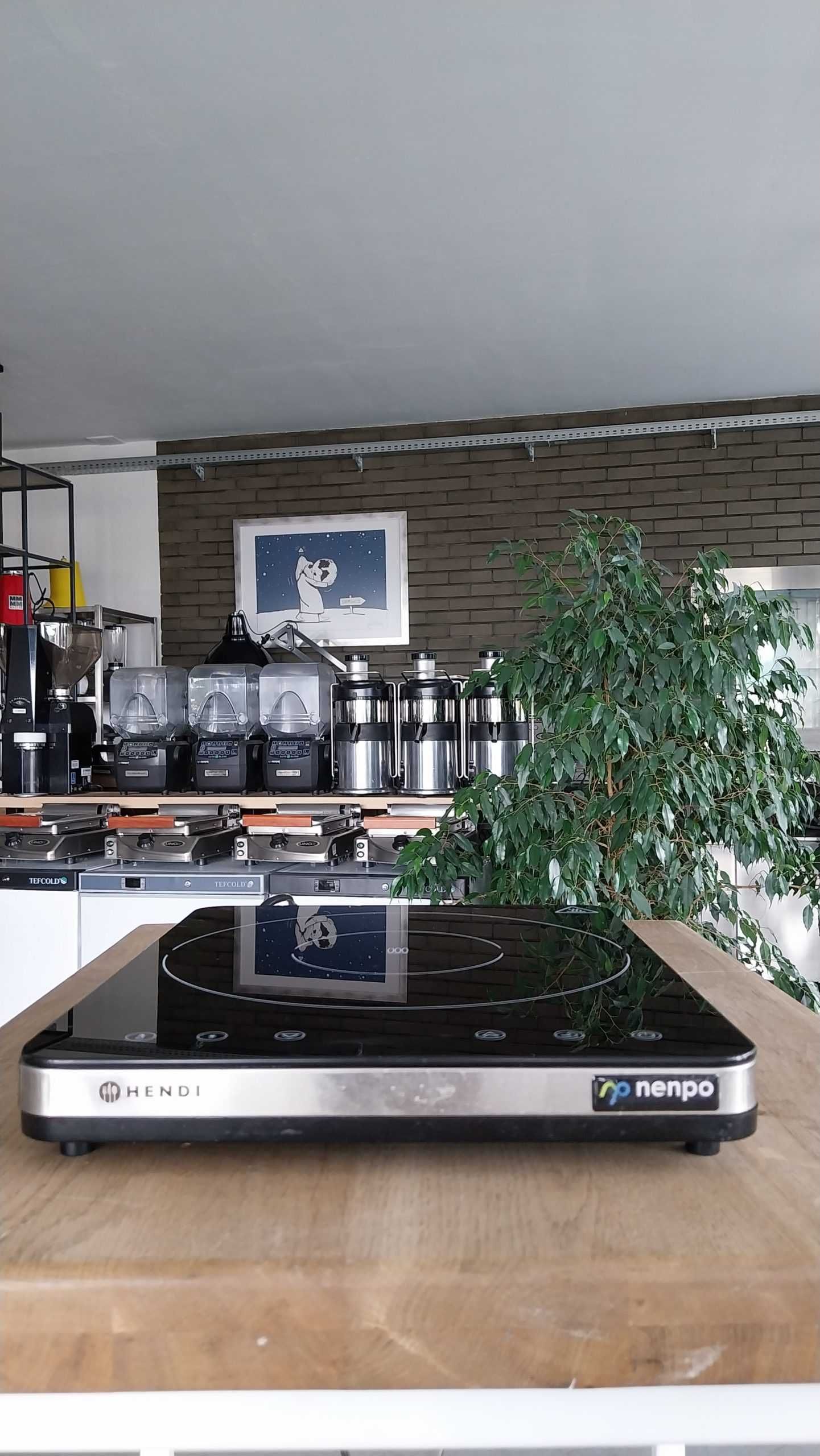 Kuchenka indukcyjna Hendi  – 2000 W