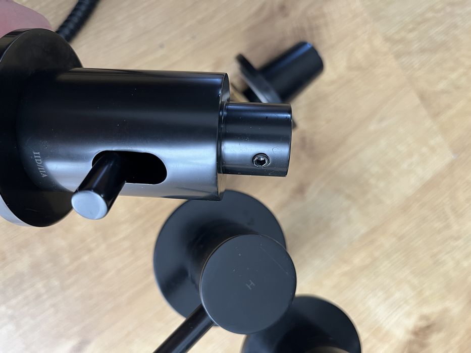 Omnires Y bateria wannowa 4-otworowa Y1232BL czarna