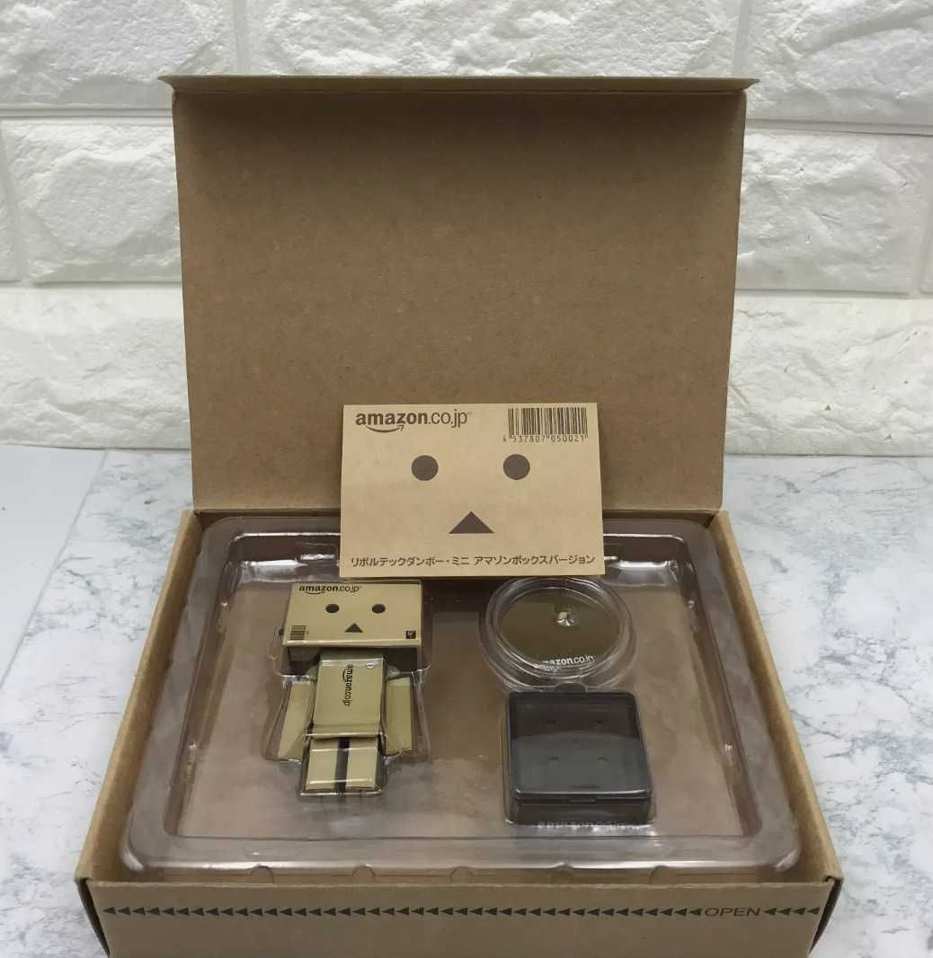 Фигурка Картонный человечек оригинал Revoltech Danbo Mini Amazon