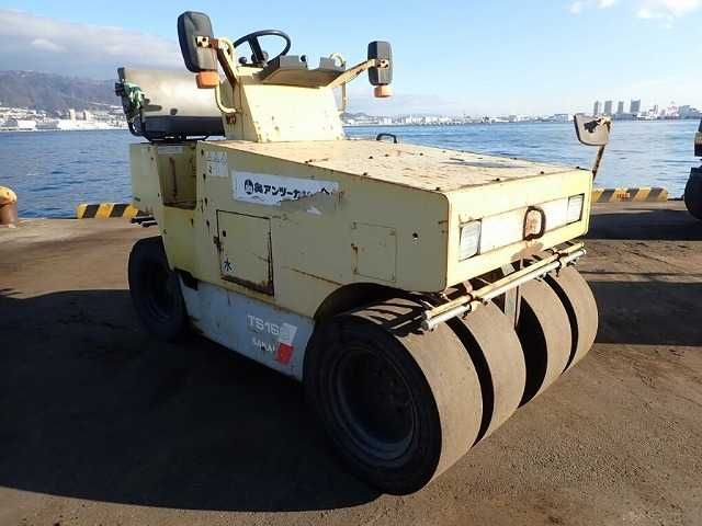 Каток пневмоколесный Sakai TS160