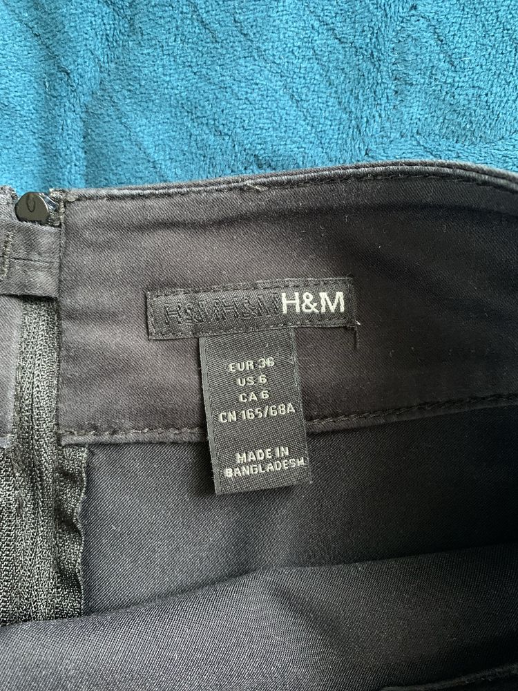 Oliwkowa czarna spodnica H&M