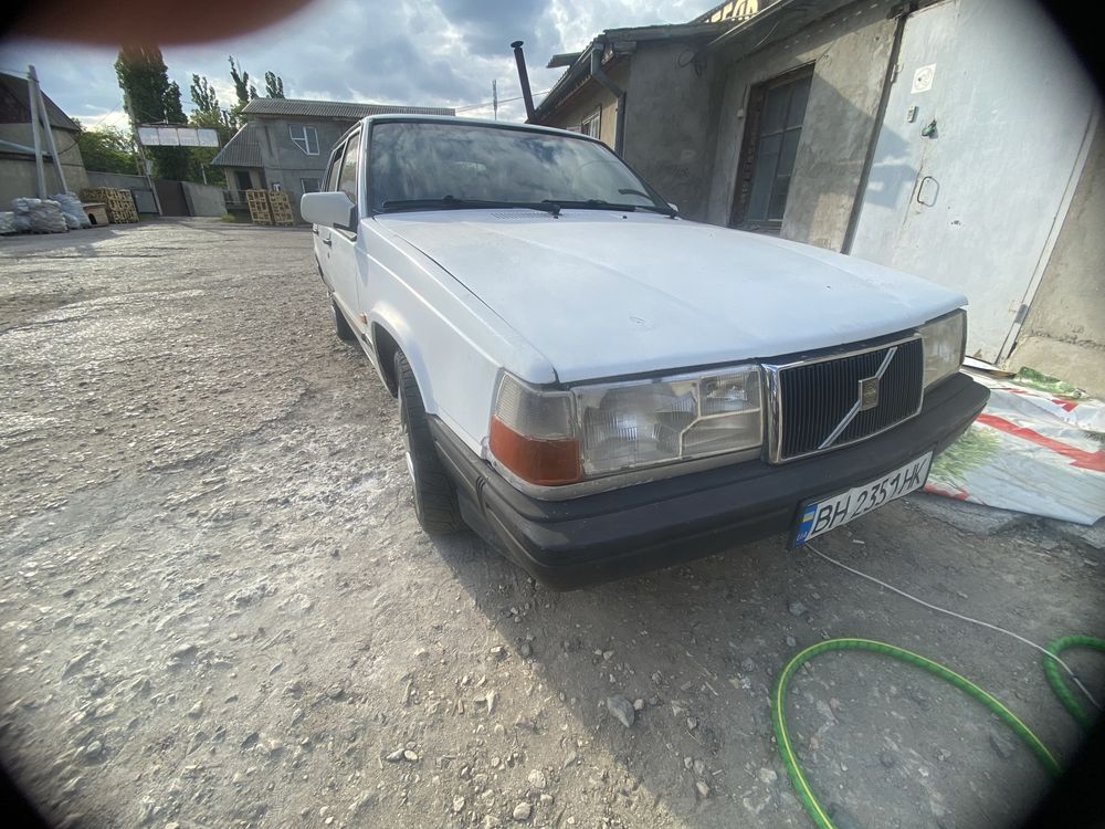 Авто volvo 740