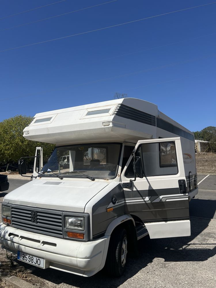 Vende-se Autocaravana Remodelada