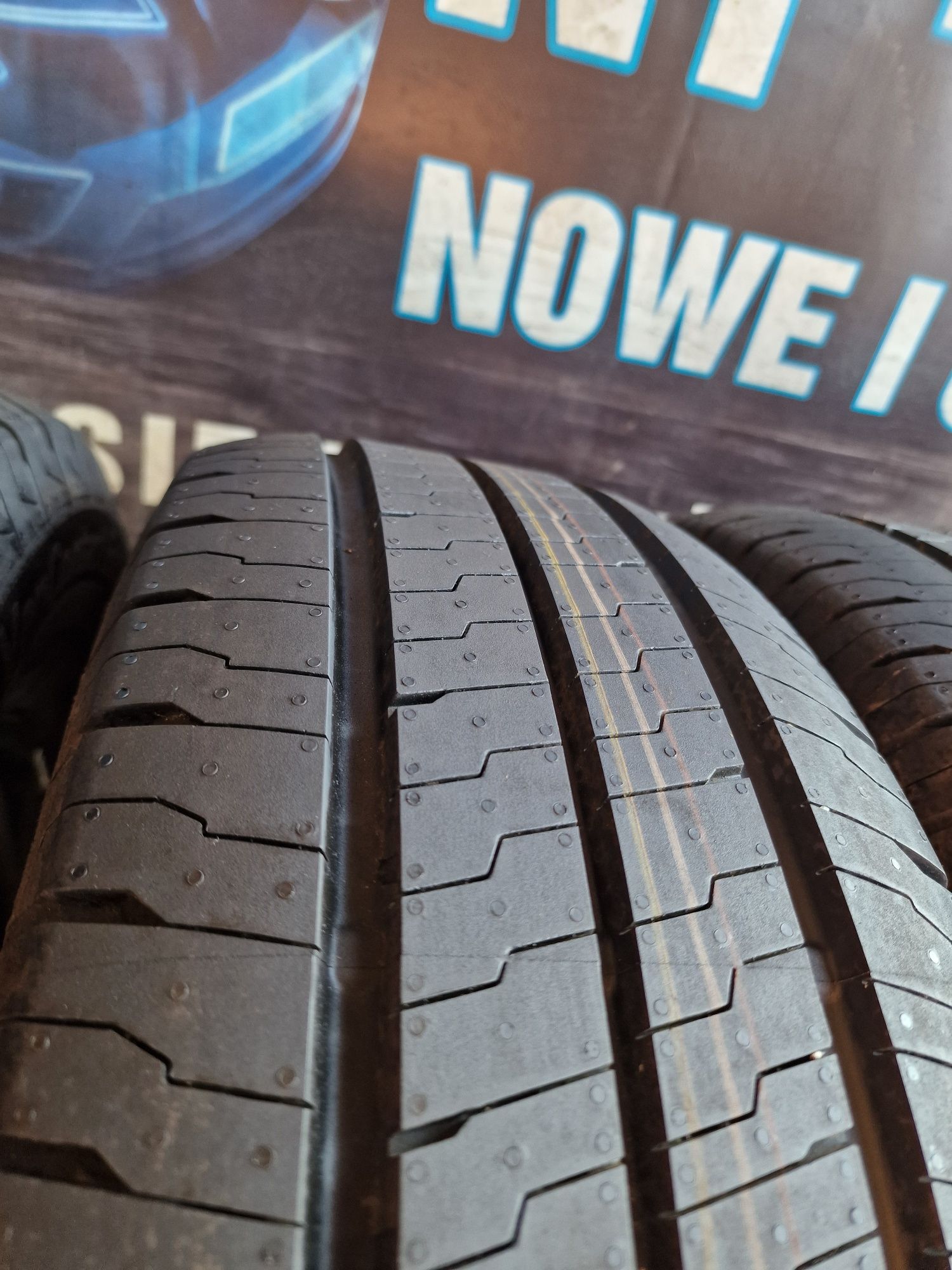 Opony letnie 215/70/15C Continental wzmacniane Komplet Nowe Demo 2023r