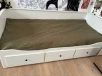 Łóżko HEMNES z Ikea, białe, używane ( bez materacy );