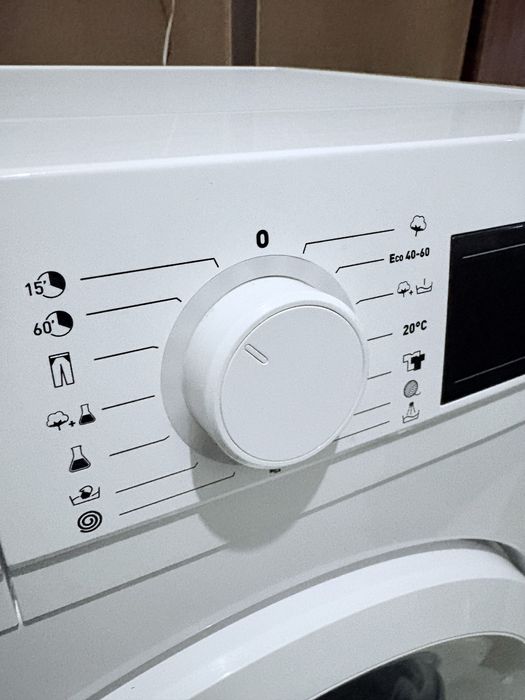 Máquina de Lavar Roupa LISTO 8kg – como  Nova 1 mês de uso