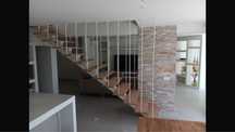 Fabricação de escadas e corrimões interiores e exteriores