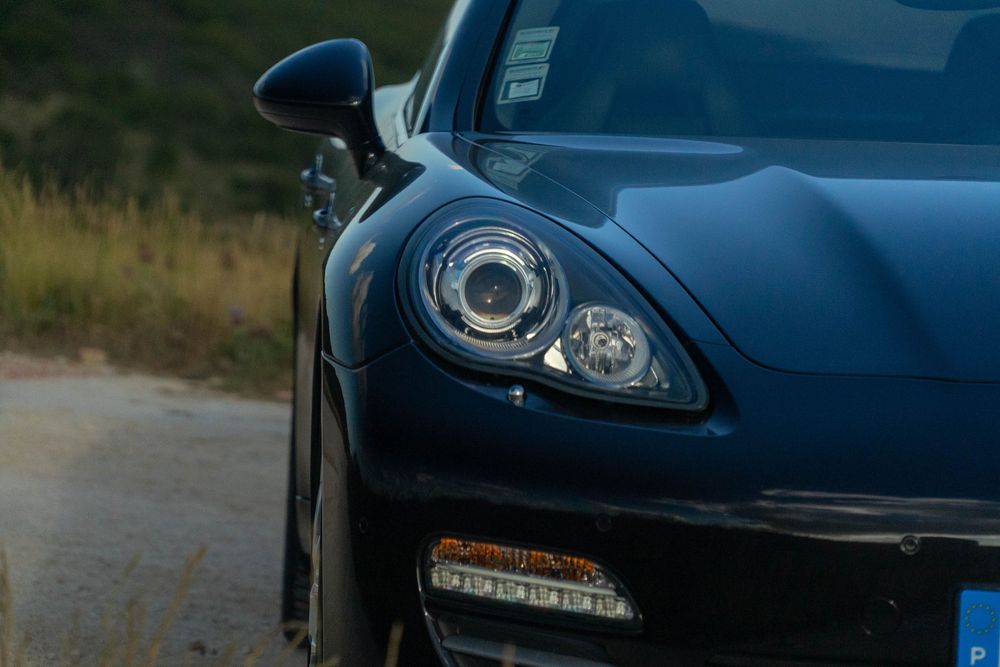 Porsche Panamera 4S 2011