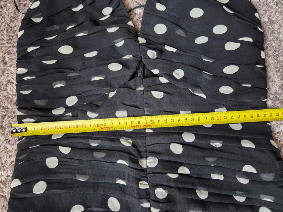 Sukienka czarna w białe kropki Mango rozm. M
