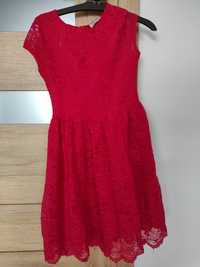 Czerwona sukienka koronkowa 134 140