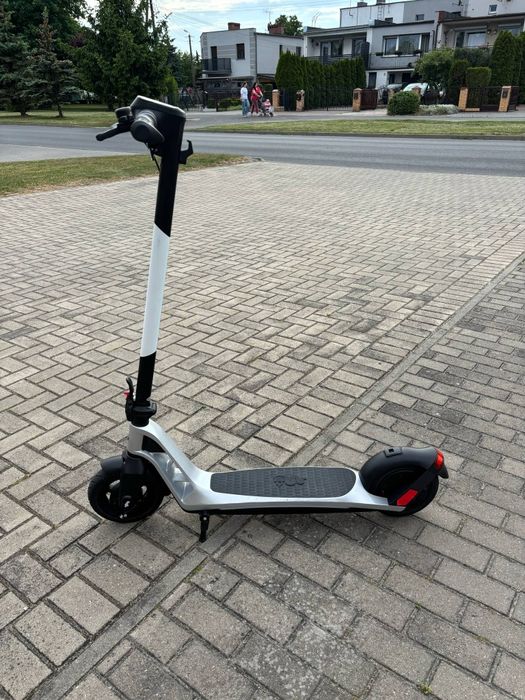 Hulajnoga elektryczna Alfa Romeo